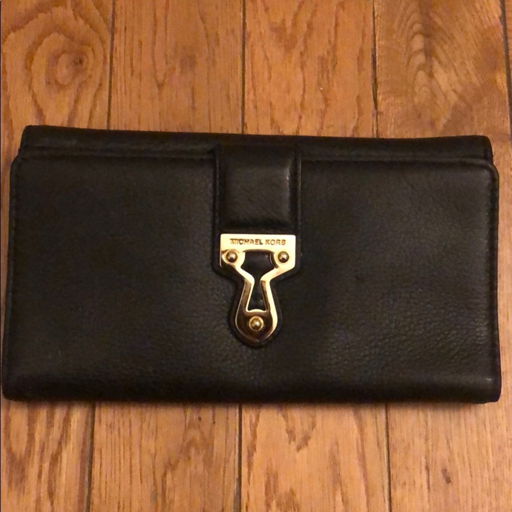 Michael Kors bifold black wallet